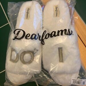 Dearforms white “I Do” slippers size 9-10